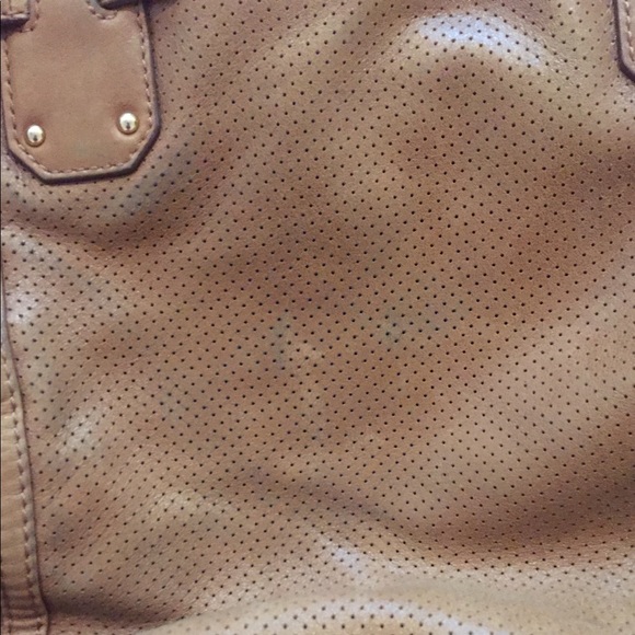 Michael Kors Gansevoort Leather Tote/Crossbody - Picture 6 of 10